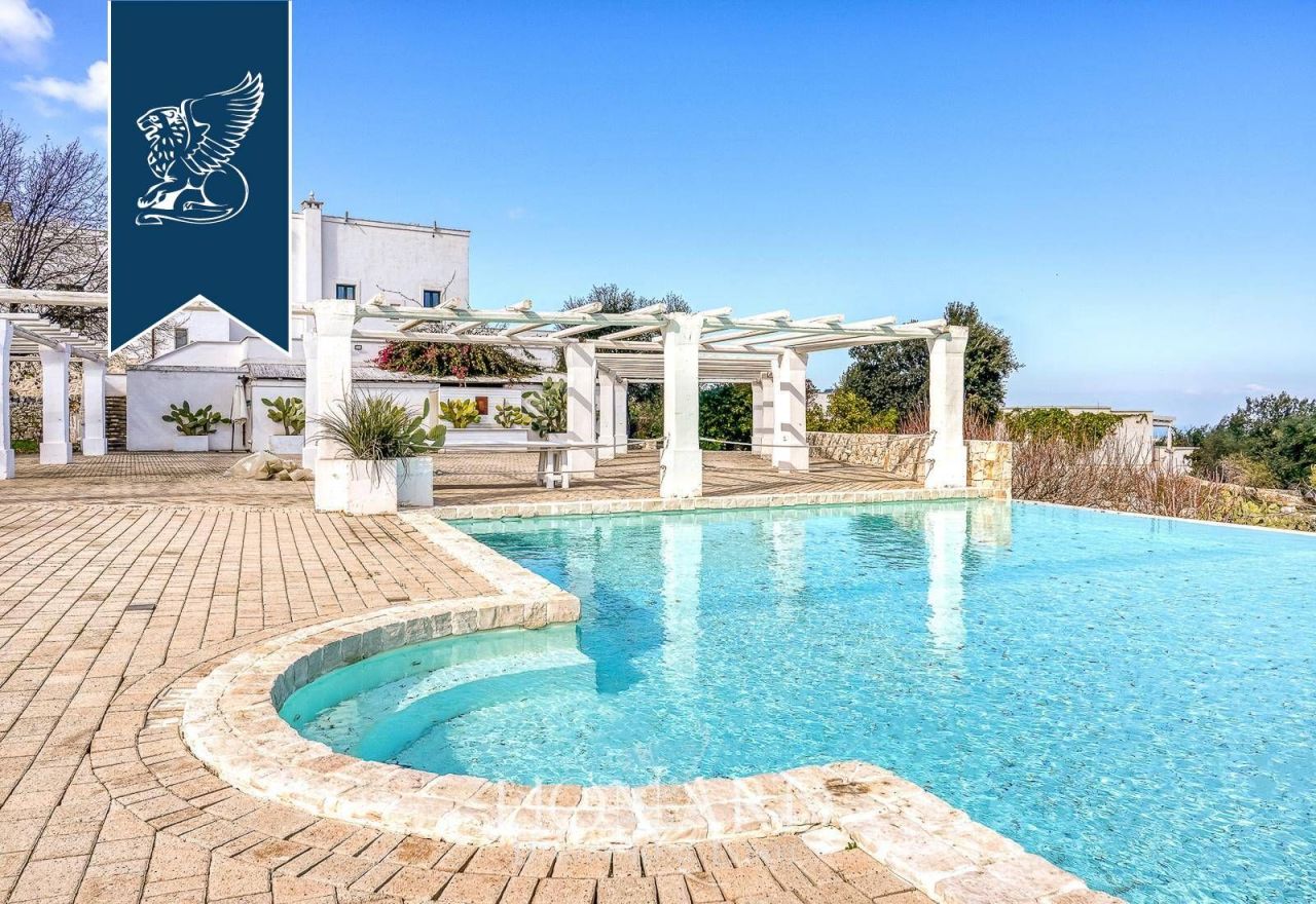 Вилла в Монополи, Италия, 4 900 м² - фото 4