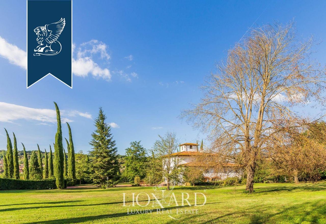 Вилла во Флоренции, Италия, 1 500 м² - фото 4