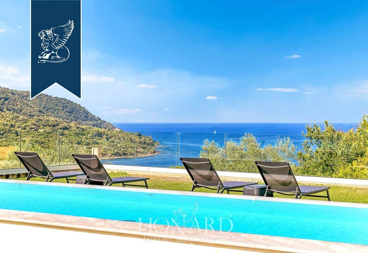 Отель, гостиница в Салерно, Италия, 750 м² - фото 4