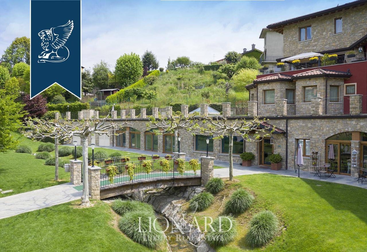 Дом в Бергамо, Италия, 2 400 м² - фото 4