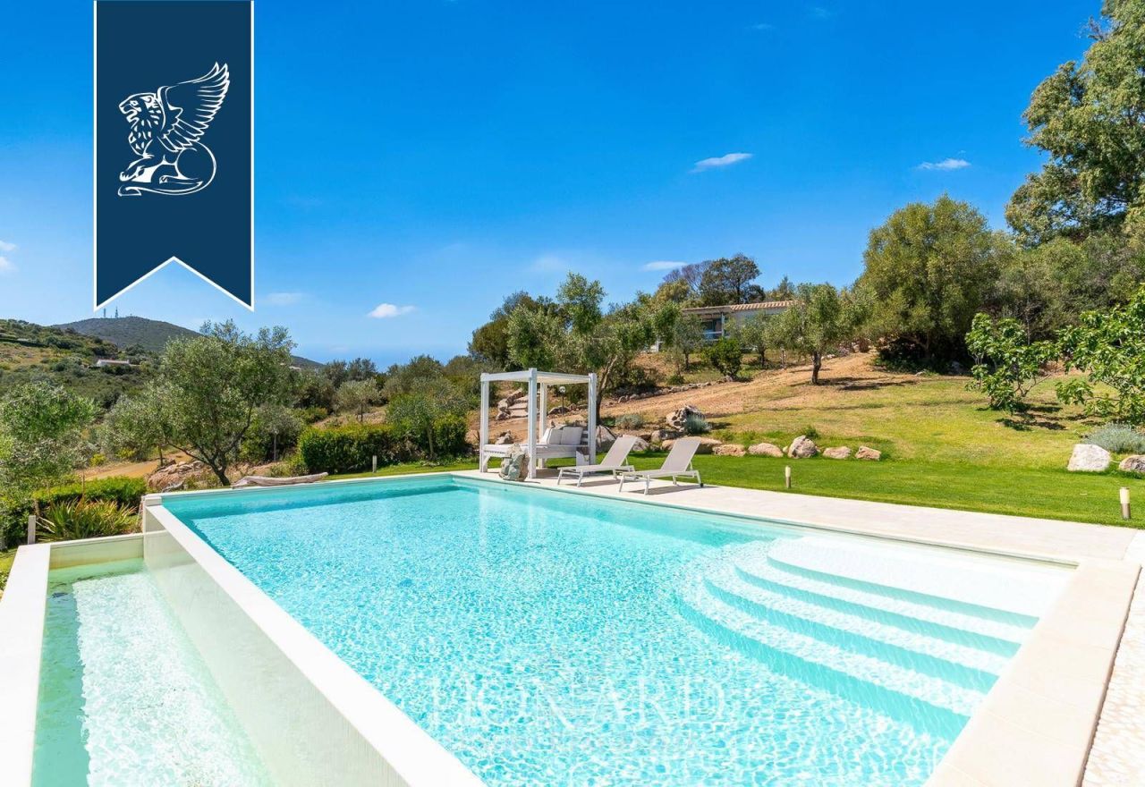 Вилла в Ольбии, Италия, 200 м² - фото 4