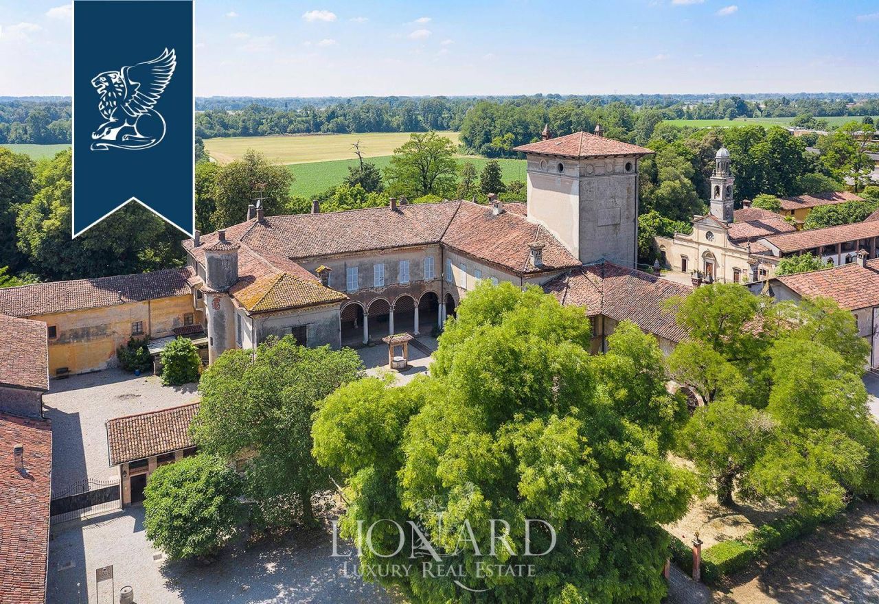 Дом в Брешии, Италия, 3 200 м² - фото 4