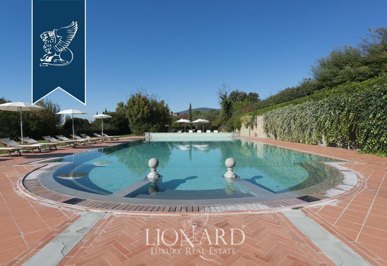 Отель, гостиница в Кортоне, Италия, 6 000 м² - фото 4