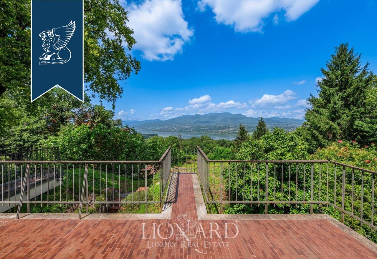 Вилла в Варесе, Италия, 750 м² - фото 4