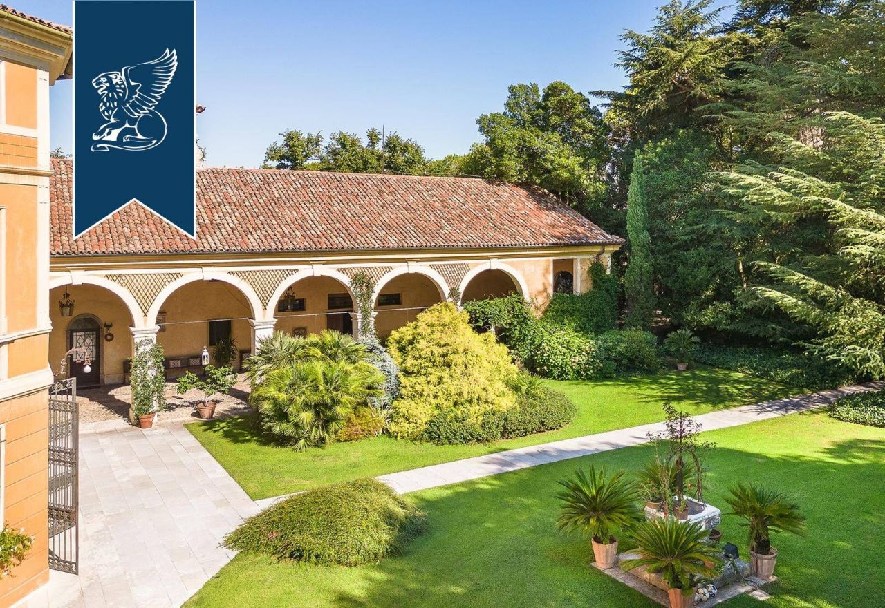 Вилла в Виченце, Италия, 1 655 м² - фото 4