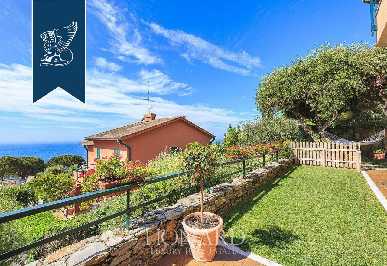 Вилла в Генуе, Италия, 300 м² - фото 4