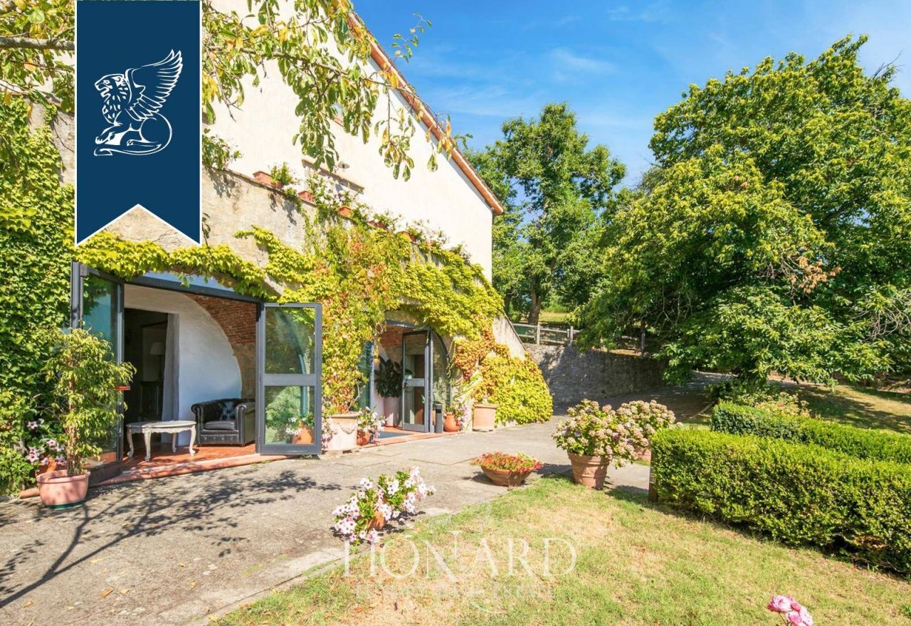 Дом в Сиене, Италия, 2 000 м² - фото 4