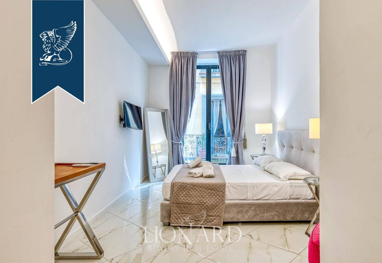 Дом в Казерте, Италия, 680 м² - фото 4