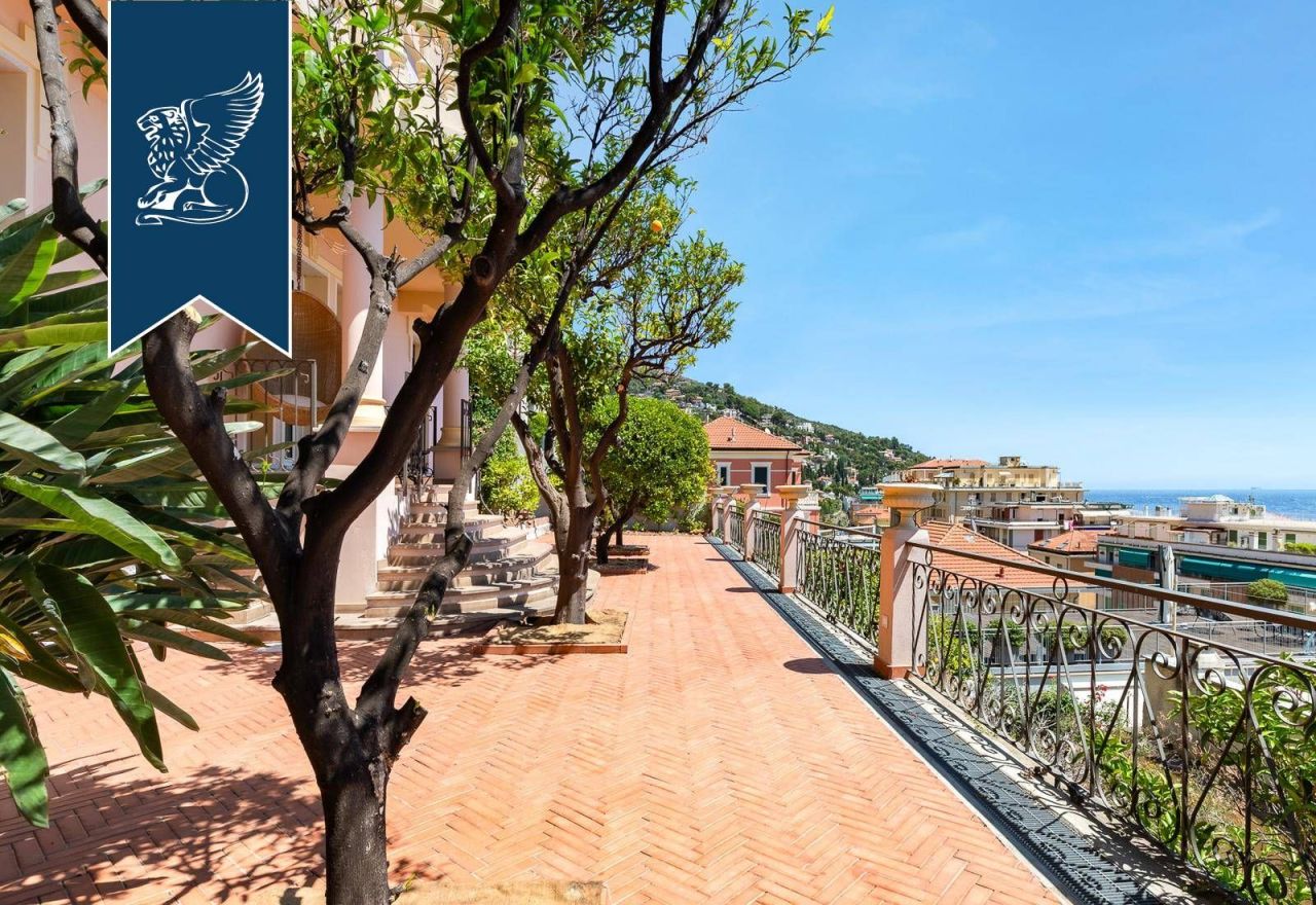 Вилла в Алассио, Италия, 470 м² - фото 4