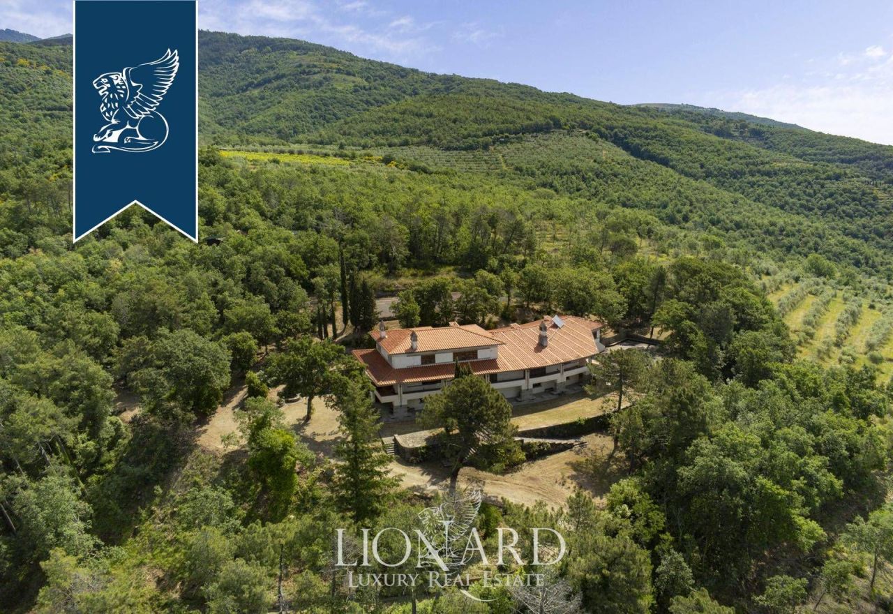 Вилла в Ареццо, Италия, 1 150 м² - фото 4