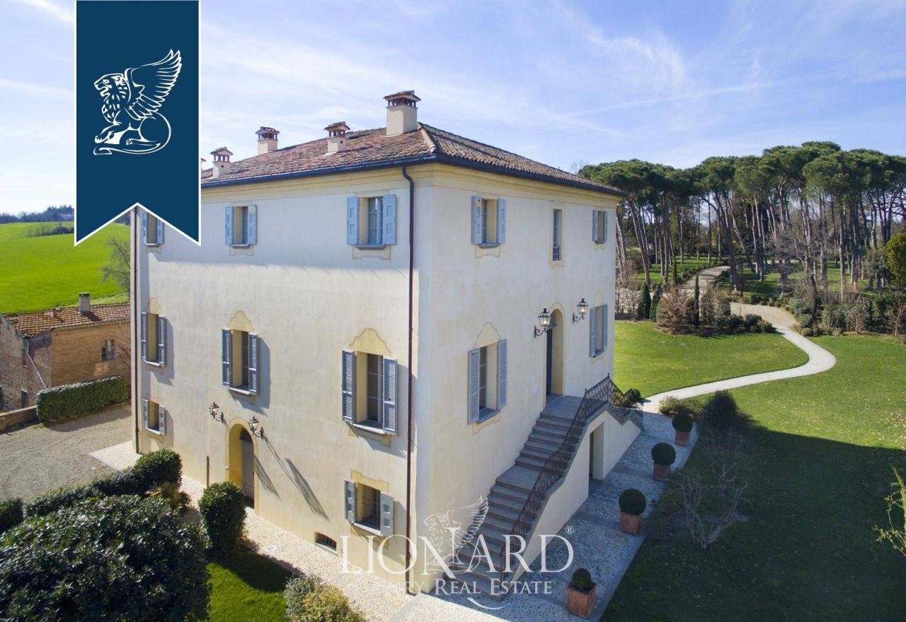 Вилла в Болонье, Италия, 1 050 м² - фото 4