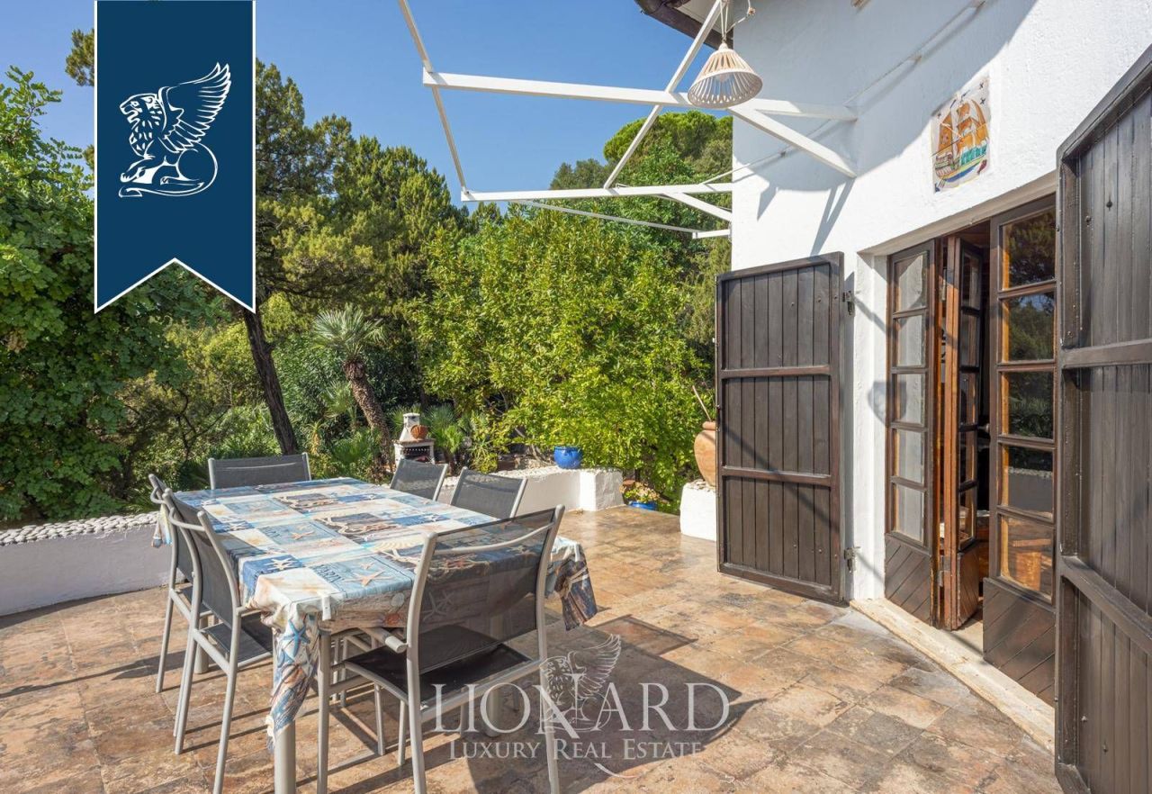 Вилла в Сан-Феличе-Чирчео, Италия, 240 м² - фото 6