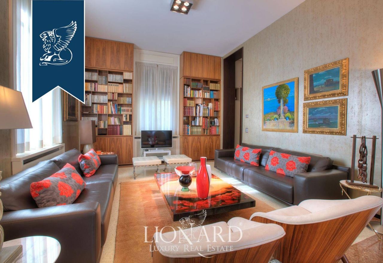 Вилла в Павии, Италия, 550 м² - фото 6