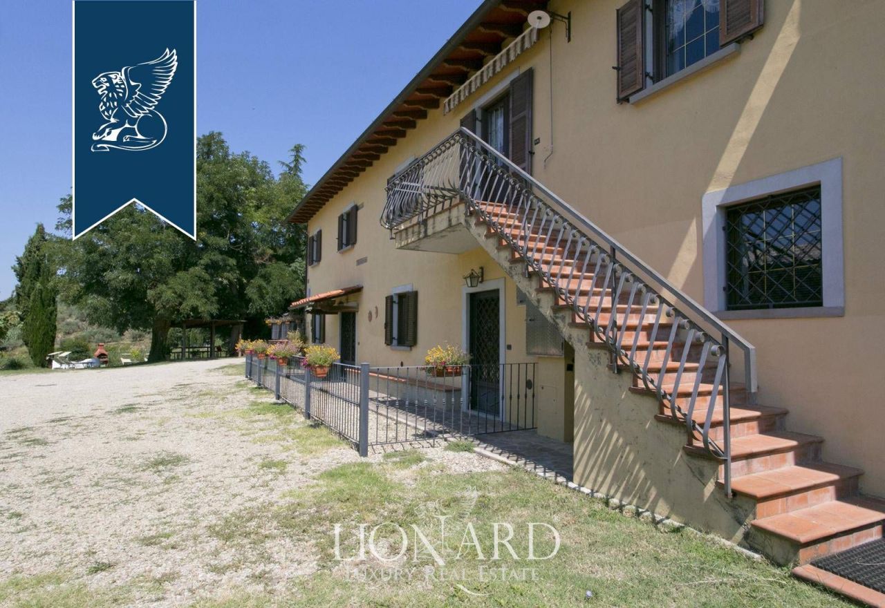 Ферма в Виккьо, Италия, 1 000 м² - фото 6