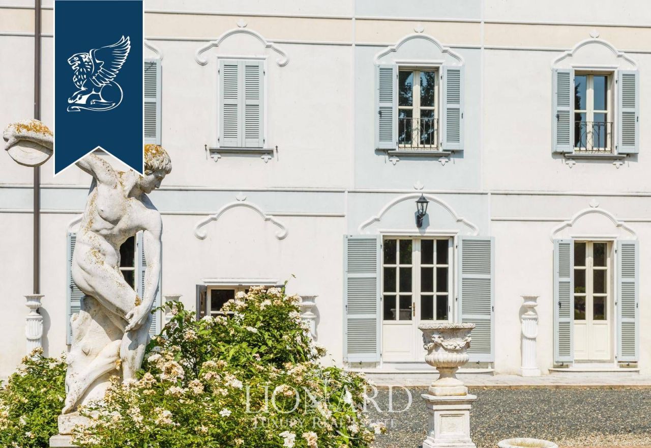 Вилла в Реджо-Эмилии, Италия, 800 м² - фото 6