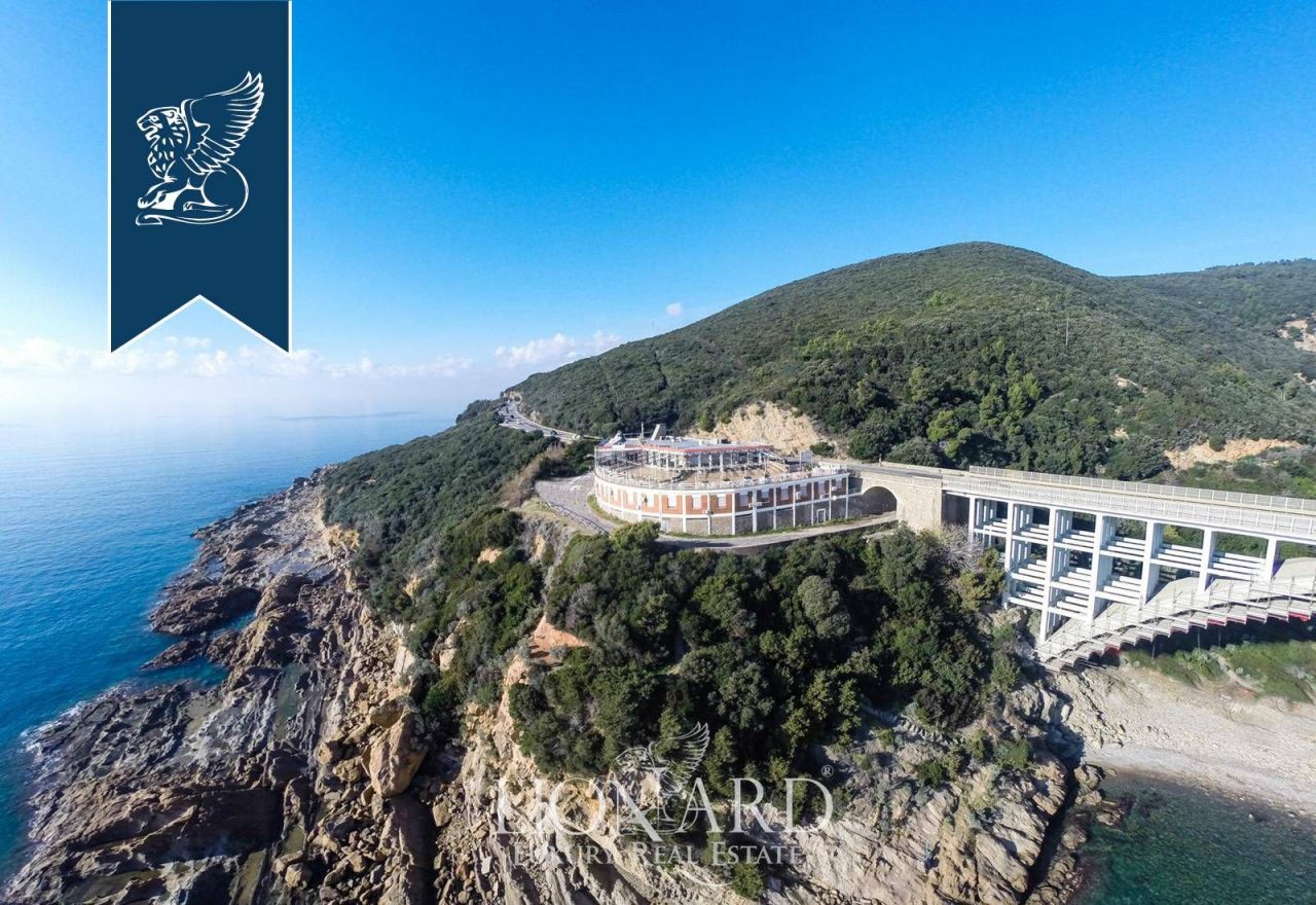 Отель, гостиница в Ливорно, Италия, 860 м² - фото 6