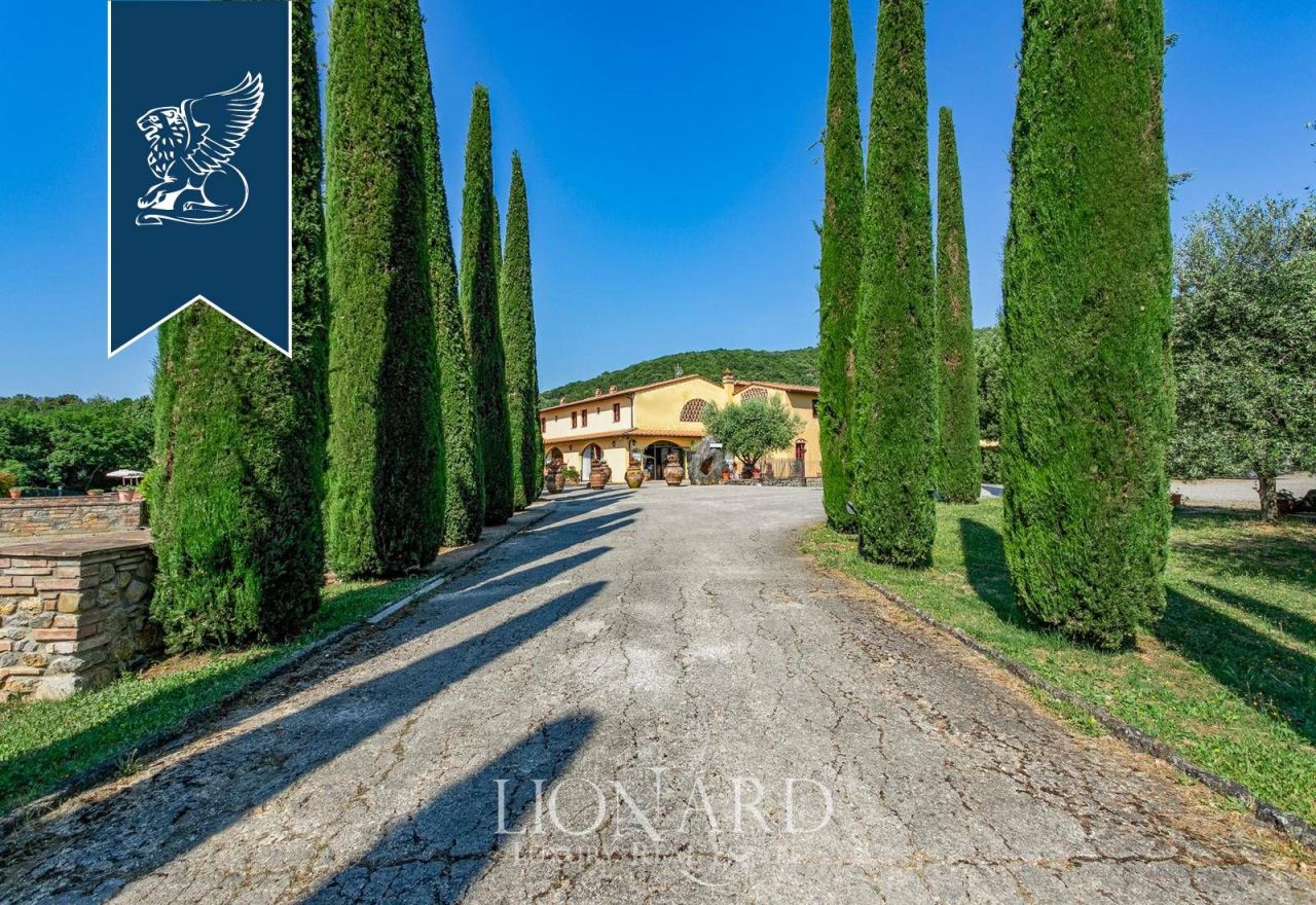 Отель, гостиница в Сан-Джиминьяно, Италия, 3 000 м² - фото 6