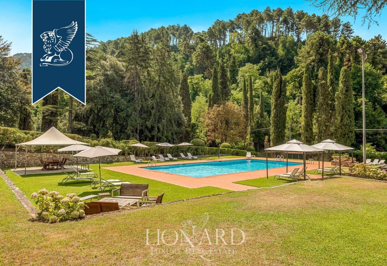 Вилла в Камайоре, Италия, 2 500 м² - фото 6