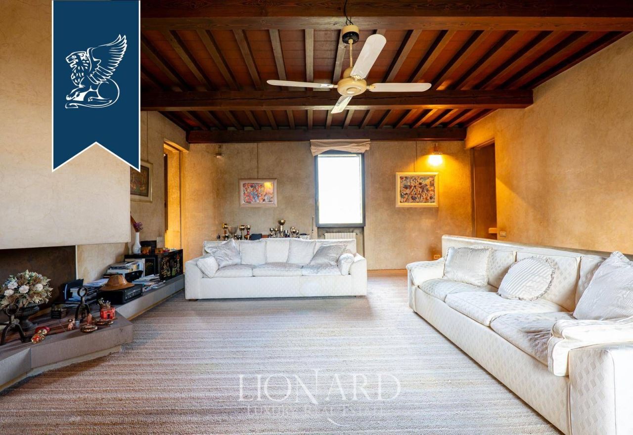 Ферма во Флоренции, Италия, 500 м² - фото 6