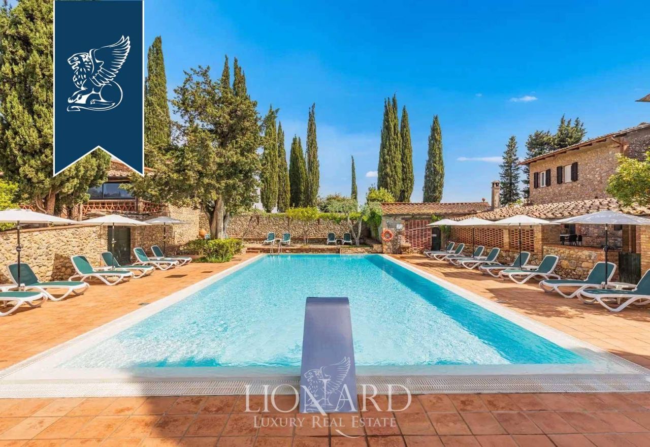 Отель, гостиница в Сан-Джиминьяно, Италия, 3 400 м² - фото 6