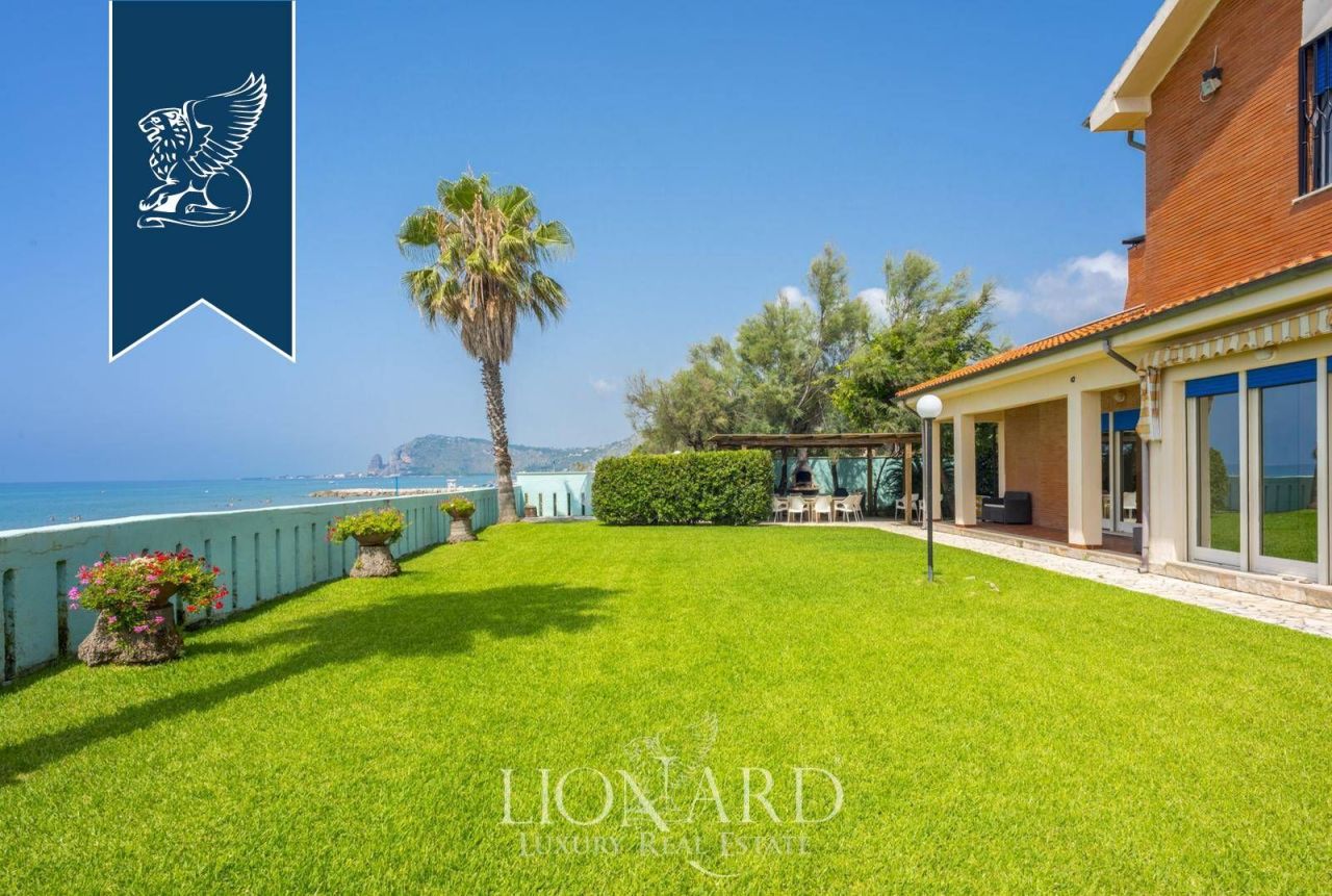 Вилла в Латина, Италия, 550 м² - фото 6