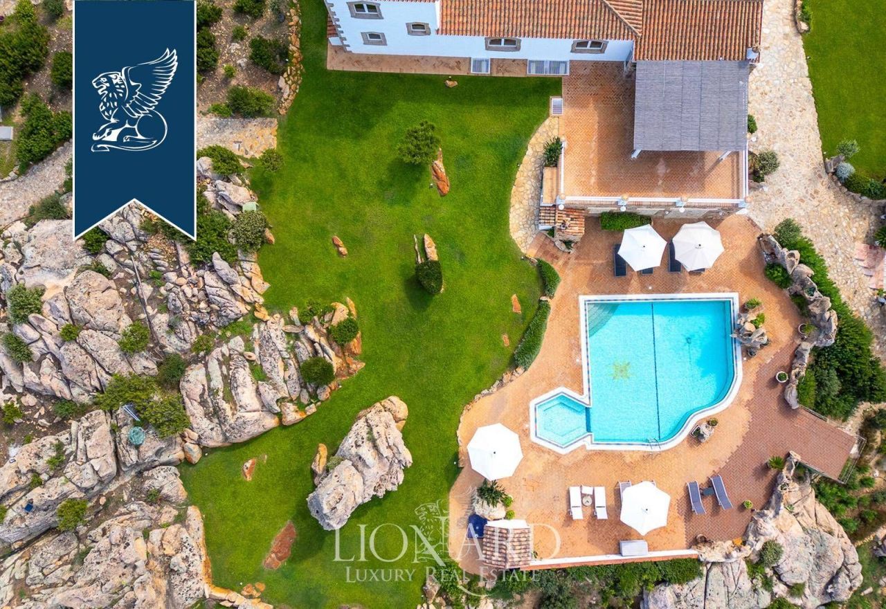 Вилла в Порто Черво, Италия, 282 м² - фото 6