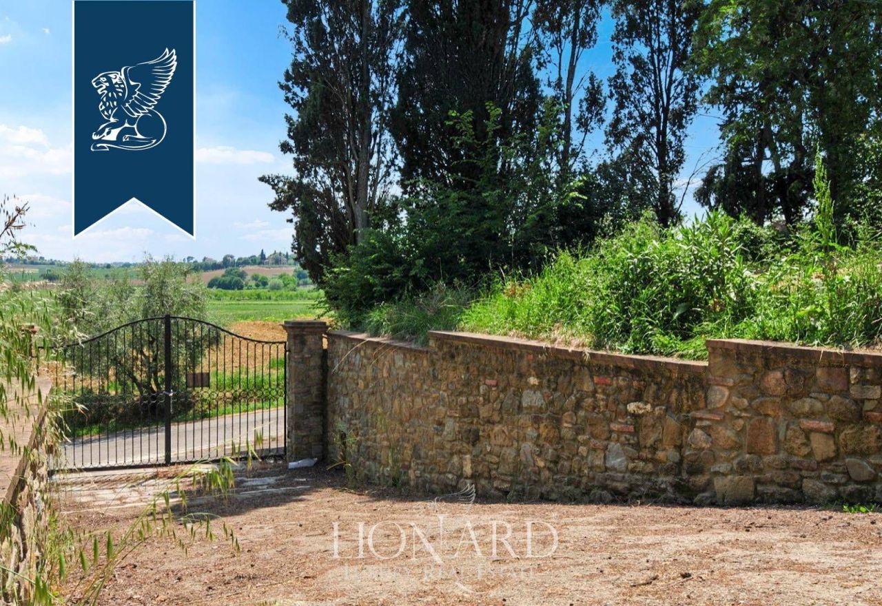 Вилла в Ареццо, Италия, 2 000 м² - фото 6