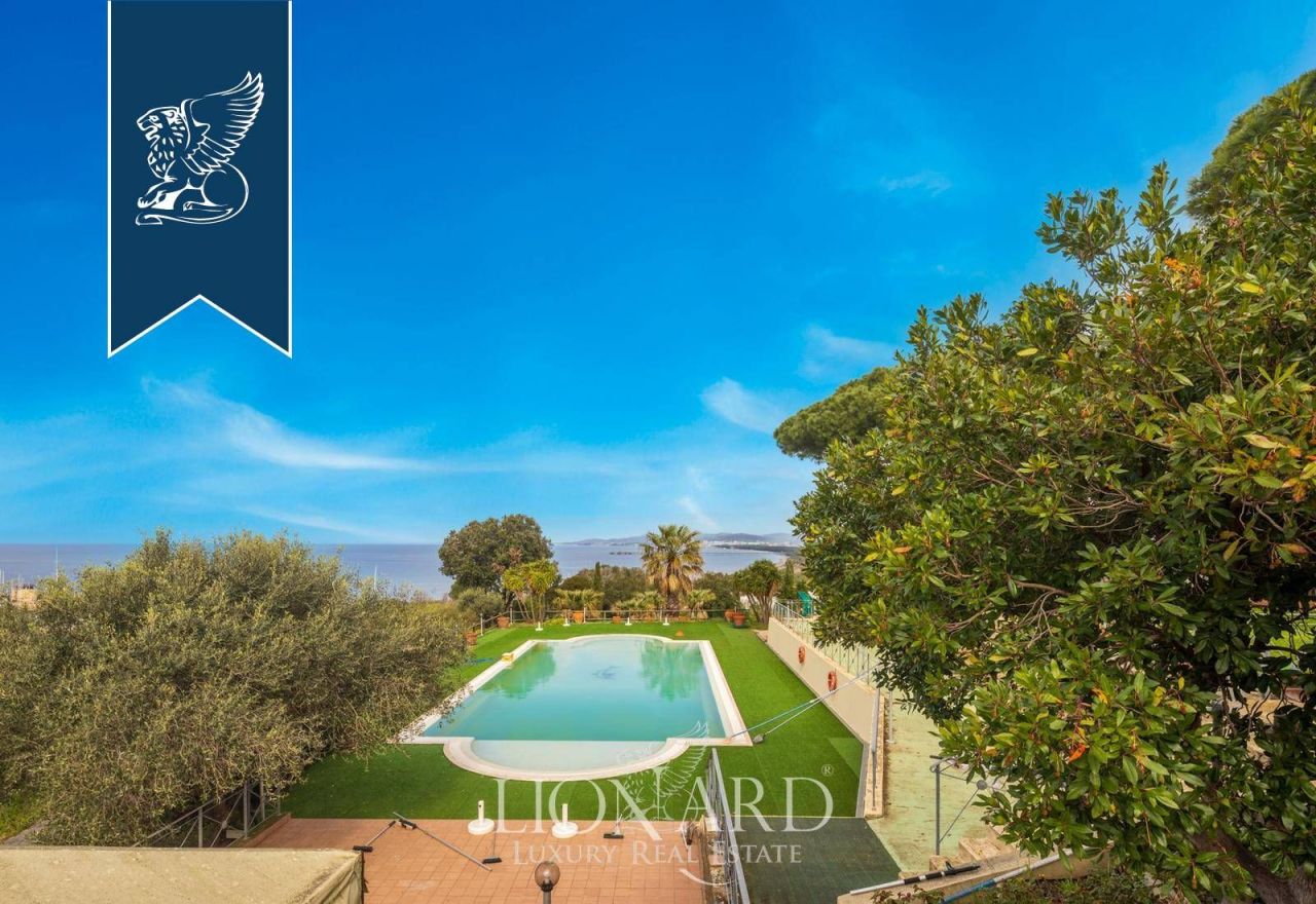 Вилла в Гроссето, Италия, 1 100 м² - фото 6