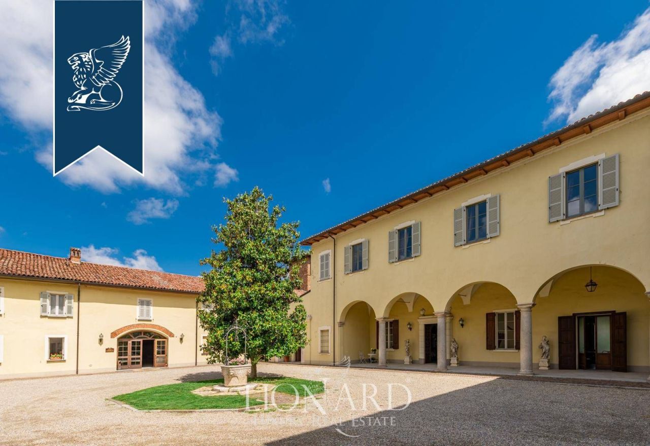 Ферма в Павии, Италия, 2 000 м² - фото 6