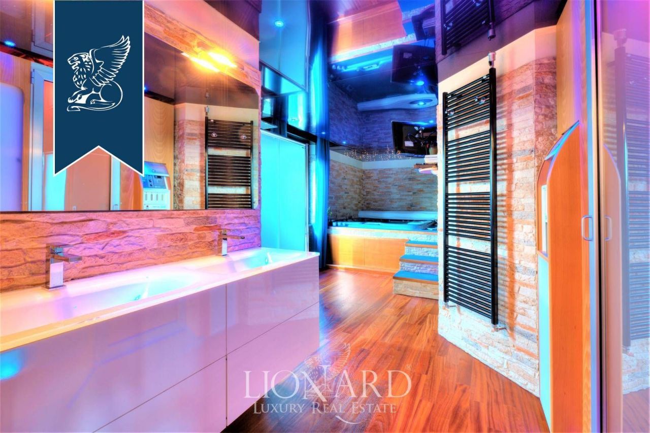 Апартаменты в Бергамо, Италия, 200 м² - фото 6