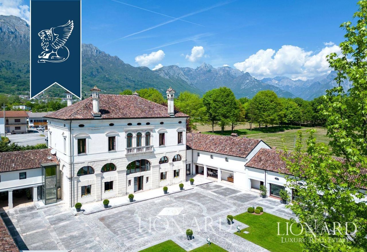 Вилла в Беллуно, Италия, 2 500 м² - фото 6