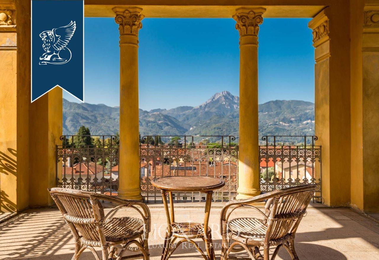 Отель, гостиница в Барге, Италия, 1 100 м² - фото 6