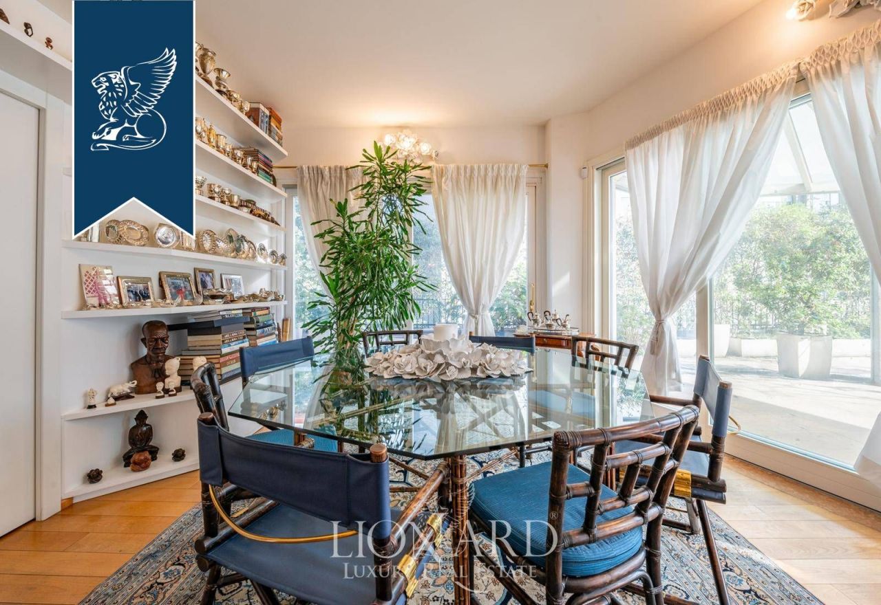Апартаменты в Милане, Италия, 200 м² - фото 6