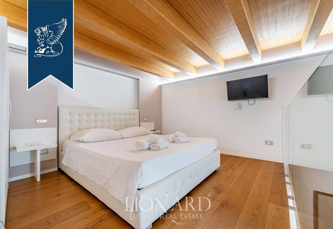 Дом в Монополи, Италия, 700 м² - фото 6