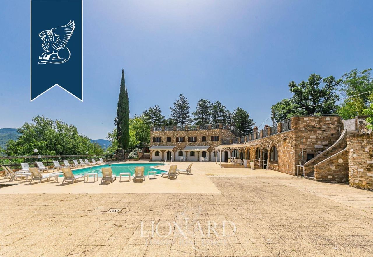 Ферма в Пезаро, Италия, 1 500 м² - фото 6