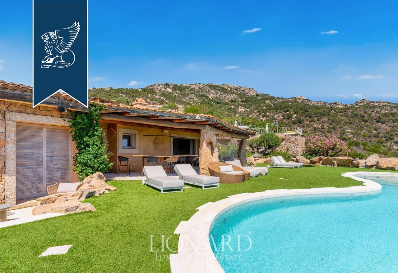 Вилла в Порто Черво, Италия, 203 м² - фото 6