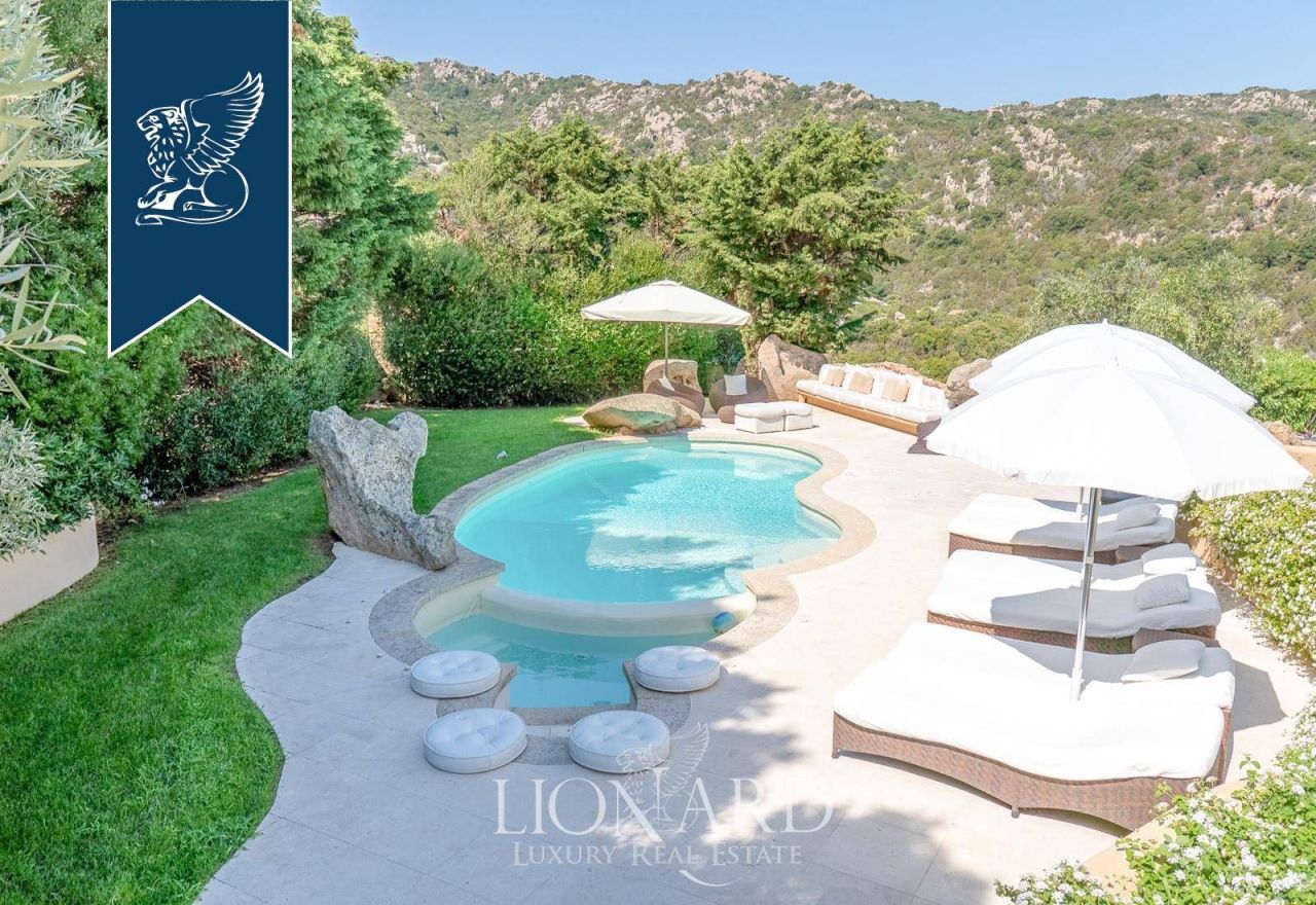 Вилла в Порто Черво, Италия, 298 м² - фото 6