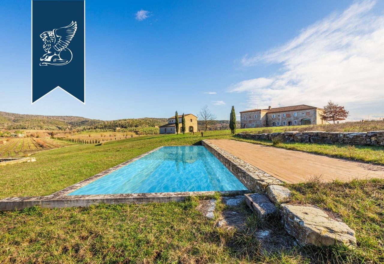 Ферма в Сиене, Италия, 1 400 м² - фото 6