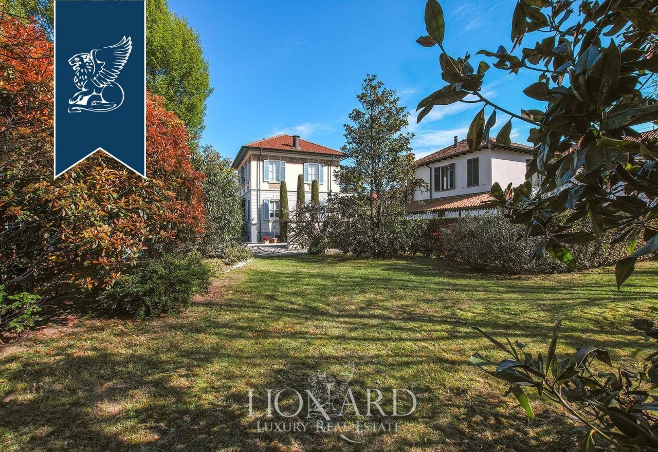 Вилла в Милане, Италия, 300 м² - фото 6