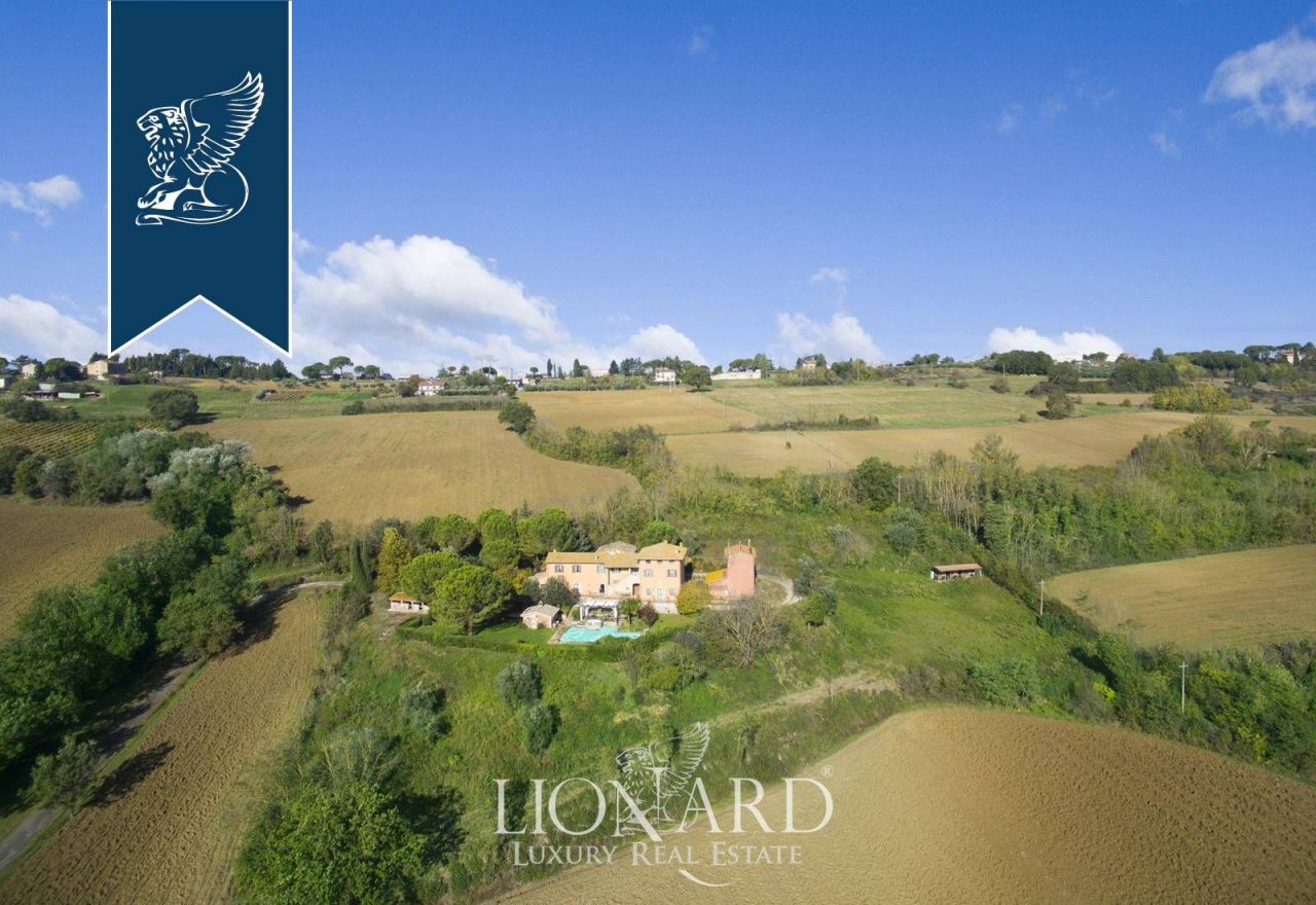 Вилла в Перудже, Италия, 550 м² - фото 6