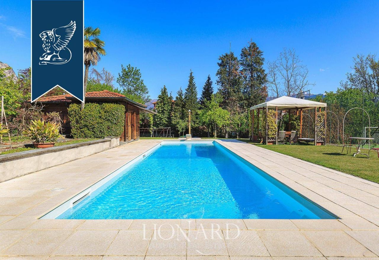 Вилла в Бавене, Италия, 1 300 м² - фото 6