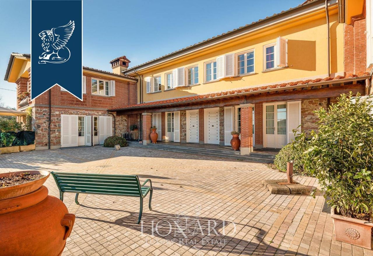 Вилла в Лукке, Италия, 1 680 м² - фото 6