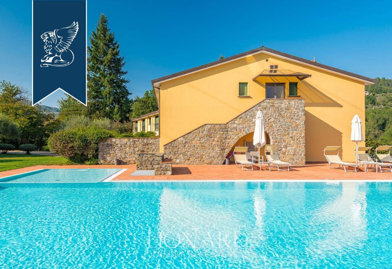 Дом в Массе, Италия, 2 200 м² - фото 6