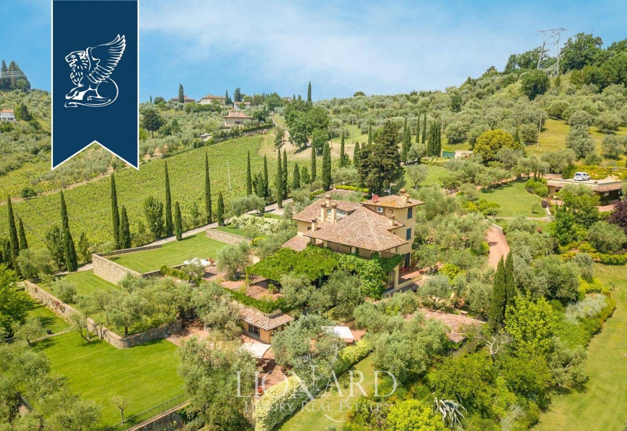 Вилла в Прато, Италия, 1 000 м² - фото 5