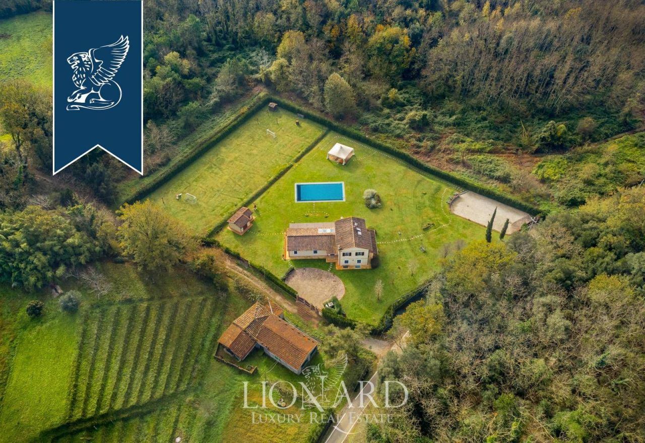 Вилла в Лукке, Италия, 450 м² - фото 5