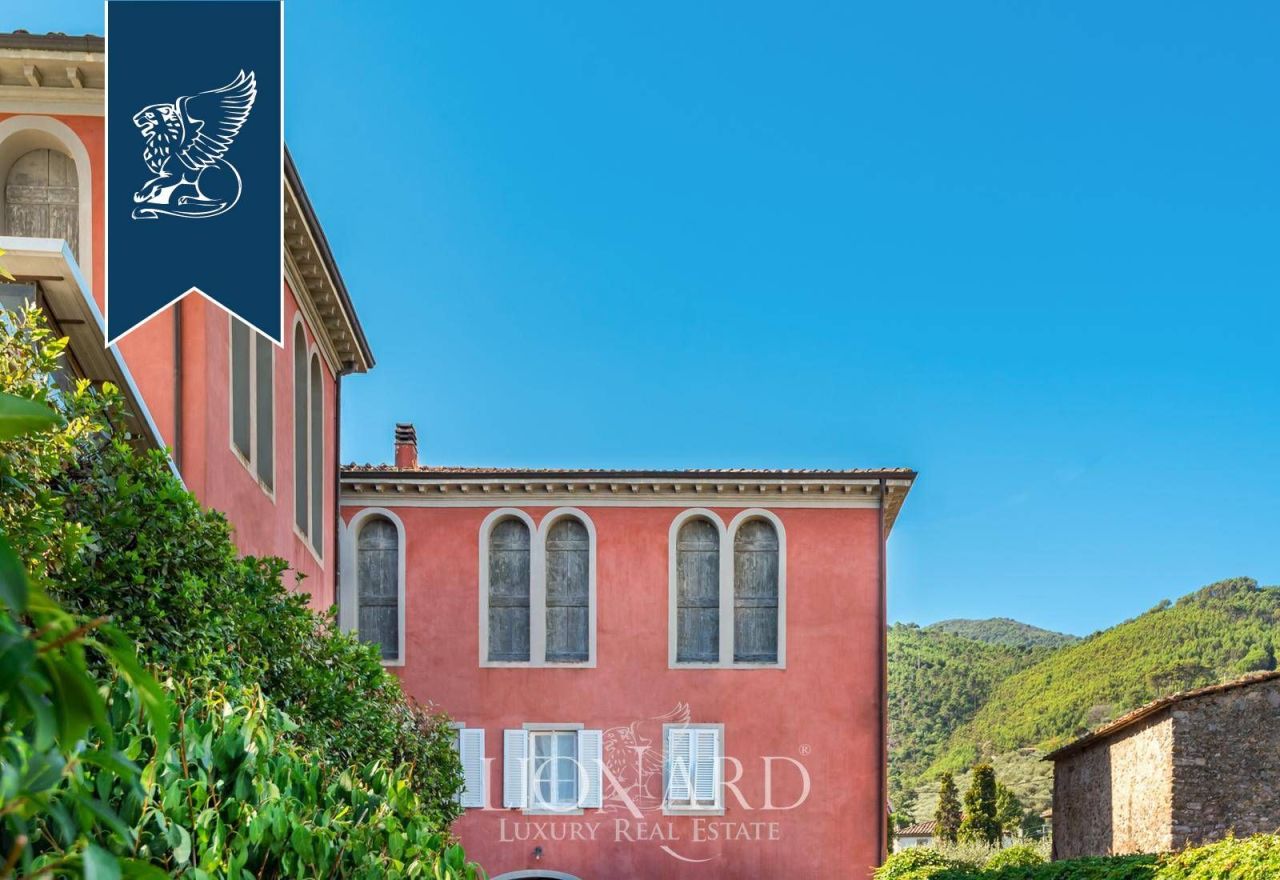 Вилла в Капаннори, Италия, 1 500 м² - фото 5