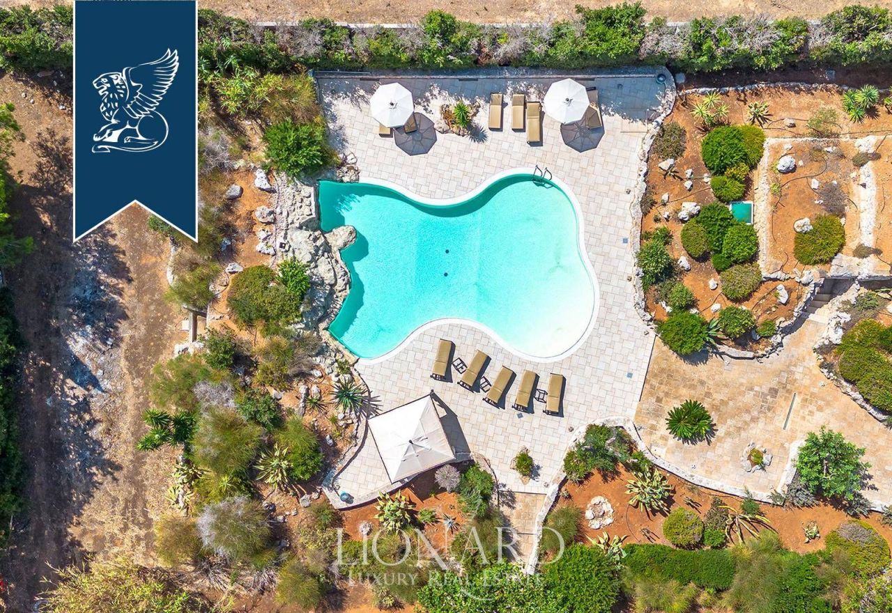 Ферма в Лечче, Италия, 1 000 м² - фото 5