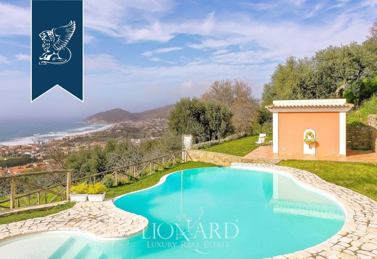 Вилла в Салерно, Италия, 220 м² - фото 5