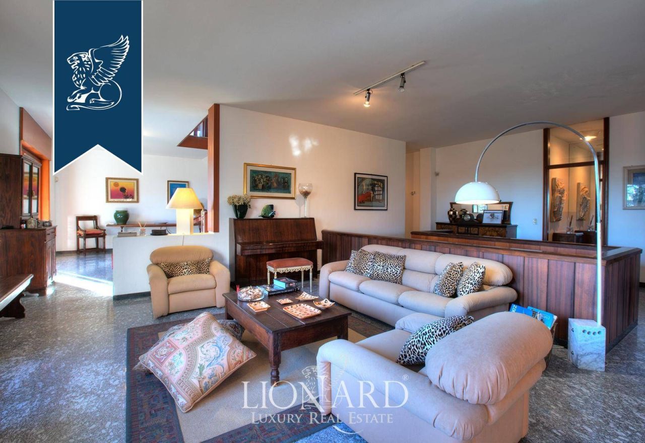 Вилла в Ароне, Италия, 1 500 м² - фото 5