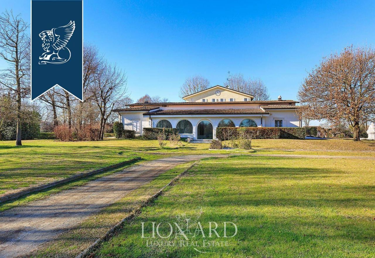 Вилла в Модене, Италия, 1 700 м² - фото 5